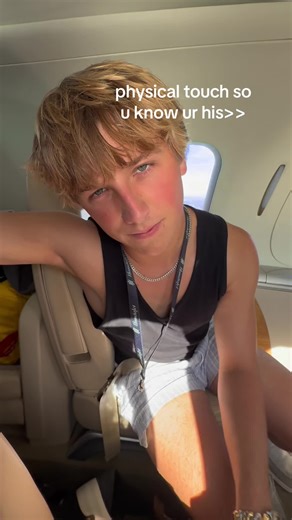 love physical touch ❤️ #fyp #relationships #foryoupage #fy #couple | Physical Touch Couple