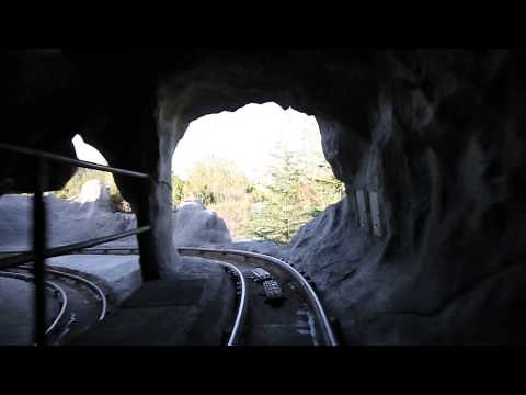 Matterhorn Bobsleds (Full Ride) - Left Side of Track - HD POV