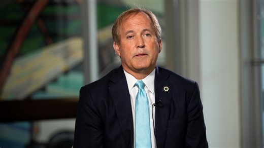 Texas wins court block on overtime pay rule