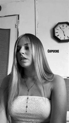 Capuche - Helena Cover: A Memorable Performance