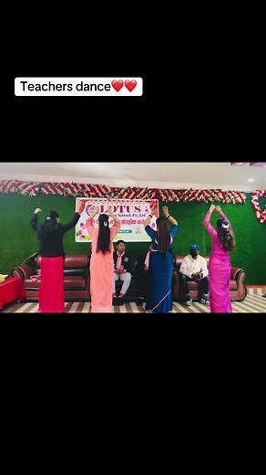 Teachers dance#lotussindhuli #keepsupporting #foryoupage❤️❤️ #highlight #computer @LOTUS BARDIBAS @Surya Chauhan @susmita.27 @Nishaniswack @Bindira Bakhrel🇳🇵(ビンディラ🇯🇵)