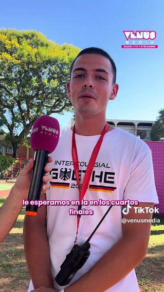 ✨¡HOY ES EL GOETHE FASHION SHOW! 🚗 Te esperamos a las 19:00 hs para vivir una noche llena de estilo, buena energía y mucha diversión. 🤩 Vení con tus amigos y tu familia a disfrutar de este gran evento. 🎤 Entrevistas con Blas Reguera, presidente del Centro de Estudiantes del Colegio Goethe, y María Barrail, organizadora del Intercolegial Goethe 2026. 🎉 ¡Te esperamos en el @Intercolegial Goethe 2026