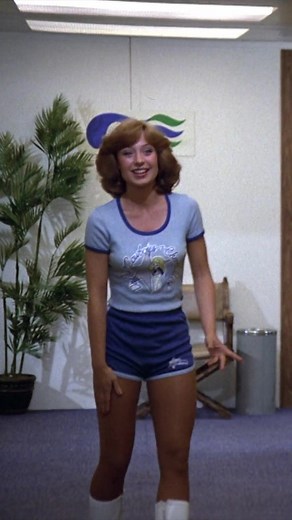 Vintage Nylons Film: Lauren Tewes in Sexy Pantyhose from the 80s