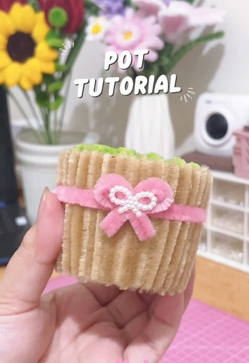 DIY Fuzzy Wire Flower Tutorial