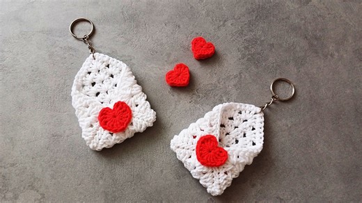 Crochet heart envelope keychain tutorial