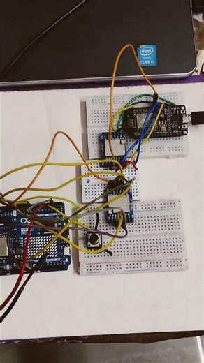 Distant free messaging system using LoRa #nodemcu #arduinoR4wifi