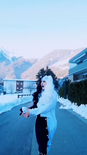 #monokuma #danganronpa #style #makeup #demoniaboots #monokumacosplay #walkingvideochallenge #walkingvideo #drivingvideo #foryou #foryoupage #viral