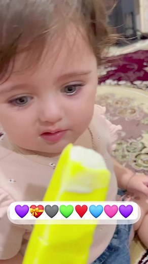 Why are you eating such delicious ice cream 🤤🤤 What are these sounds you're making.😄✨🌸 | 𝚂𝚆𝙴𝙴𝚃 𝙱𝙰𝙱𝚈