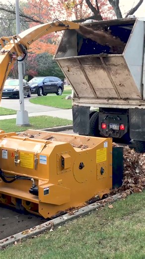 2.8K views · 18 reactions |  Revolutionize Leaf Cleanup with the...