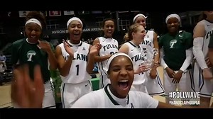 Tulane shows how to HandClap in the Big Easy