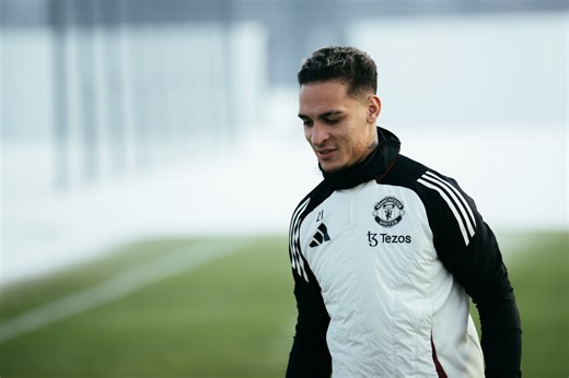 Antony takes action against Ajax over fines prior to Manchester United transfer