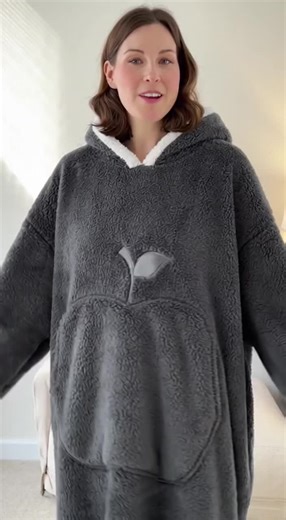 Solid Color Hooded Blanket, Apple Pattern Oversized Blanket Hoodie, Ultra Soft Warm Wearable Blanket Sweatshirt for Women & Men, Gift for Ladies, Cozy Hooded Blanket😍😍😍😍 #CapCut #musthaves #spotlight #tiktokmademebuyit #wintermusthave