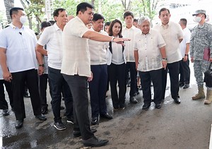 Marcos leads Cebu groundbreaking rites of first rapid bus transit system
