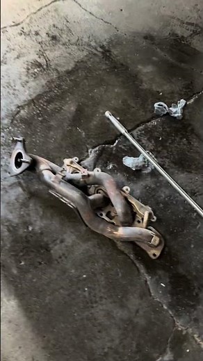 2013 Toyota Tundra starter removal #tundrastarter #mechanic #toyota