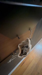 How fun is this?! The Decor Steals magnetic wall game makes the cutest message board, and I love being able to change up the words whenever I want. You can find it here: https://collabs.shop/scoru1 | The Shabby Tree