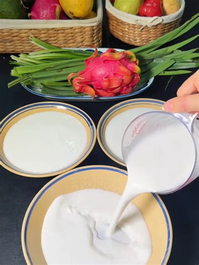 Banh Bo Nuong or Vietnamese honeycomb cake is one of the most popular cakes in Vietnamese cuisine. It is characterized by a beautiful honeycomb appearance and a yummy pandan, coconut flavor. Learn all the ins and outs of making this classic gluten-free, dairy-free Vietnamese dessert including what goes into getting the perfect honeycomb appearance. 194 Market St, Newark, NJ 07102 #banhbo #botlambanhbo #nauan #xuhuong #fyp #foryoupage #fypシ #foryou