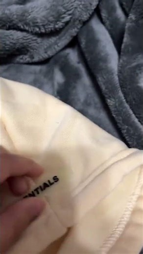 Amazon Essentials Hoodie review, you need to BUY THIS! 😍