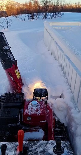#honda #hybrid #snowblower #finnmarkmotorsenter #hondahybrid #snow #sne #sun #4foryoupage #xyzbca