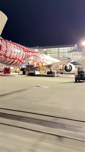 Late Night Drives at LAX with Qantas 787 Dreaming Livery
