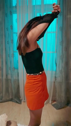 Fizz Plus on Instagram: "Chota Packet Bada Dhamakaa…🤯 . . . . . . #fizzplus #HackeVsCeo #Cinema #storytv #viralvideos #mostpopular #Amazingvideos #reelsvsshort #explore #reel&real #ott"