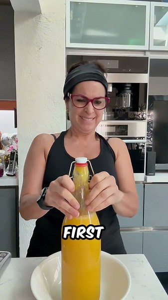 The drink in the bottle turned into a volcano 😱🌋