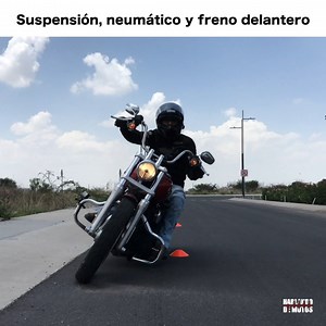 63K views · 2.8K reactions | La suspensión, neumático y freno delantero de la moto. #hablandodemotos #tipsmoteros #ruedaseguro #frenosmoto #frenodelantero #rodarenmoto #frenarmoto #notecreastodo #consejosmoteros #videosmotos #motosmexico #motociclismo | Hablando de Motos | Facebook
