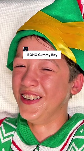 Roman Turns Red for the First Time | Buddy the Elf Video