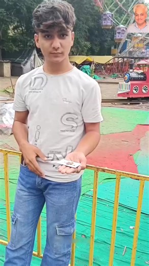 3.6K views · 25 reactions | 35_MAGIC FLYING CARD TRICK TUTORIAL  #cardtrick #playingcards #magic #magician #tutorial | Mailaadk Magic | Facebook