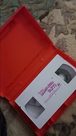 1998 vhs 2001 reprint Barney Halloween party