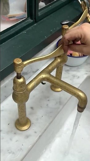 How to stop a tap from dripping! #asmr #asmrsounds #diy #plumbing #tools #shorts #subscribe #foryou
