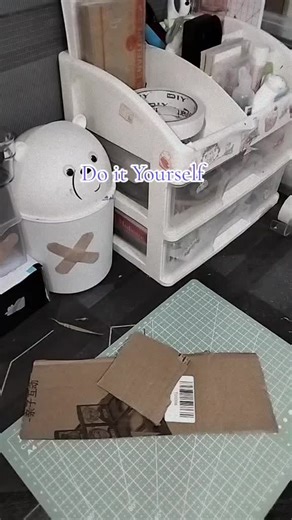 tut! (even tho no one asked) #small #cute #lomo #cards #lomocards #diybox #drawer #minidrawer #diy #doityourself #diylocker #minilocker #big #organizingtiktok