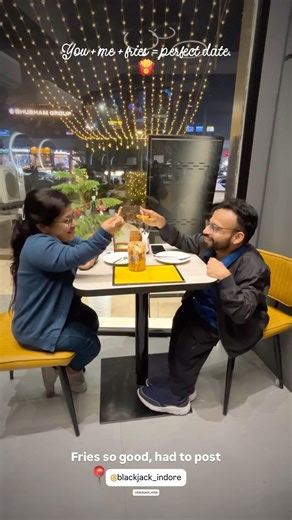 #youtubeshorts #couple #love #food #fries #couplegoal