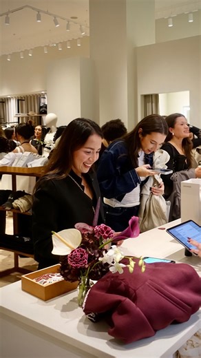 TALA® on Instagram: "help santa out and pick up some of the gifting slack in-store or select next day delivery online (applicable only on orders made today) to get your gifts in time for xmas. shop sale now via the link in bio 🛒"