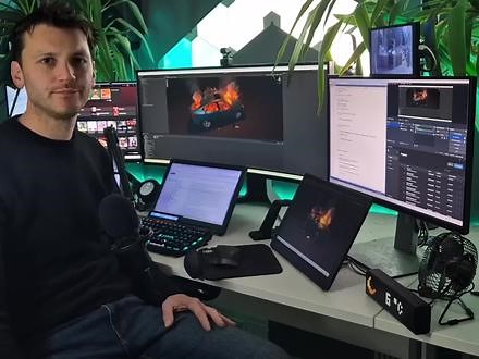 【中文字幕】Unity逼真VFX视觉特效核心技术训练视频教程 下载地址：https://www.rrcg.cn/thread-16791171-1-1.html本教程是关于【中文字幕】Unity逼真VFX视觉特效核心技术训练视频教程，时长：4小时06分，大小：3.5 GB，MP4高清视频格式，教程使用软件：Unity，作者：SpatialXR，共33个章节，语言：中英双语字幕。RRCG分享 这