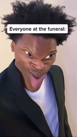Me unboxing a big box 📦