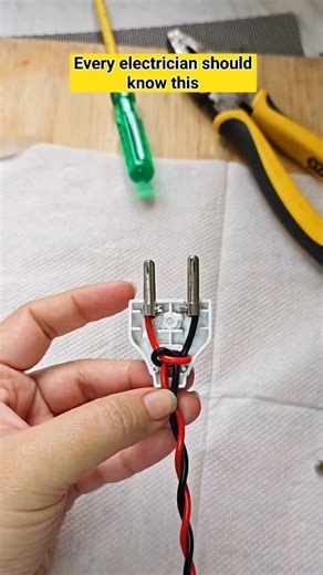 185K views · 568 reactions | Electrician's secret trick #electrician #wiring #plug #electrical | viyofoood | Facebook