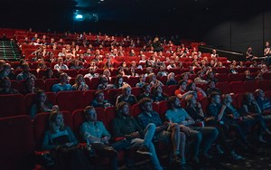 Watch Party: la nueva función de Amazon Prime Video para ver series con 100 amigos