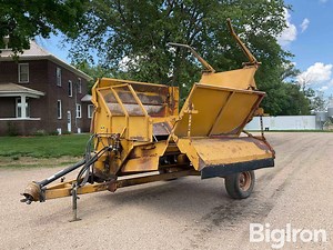 Haybuster 256 Plus II Round Bale Processor | Agriculture