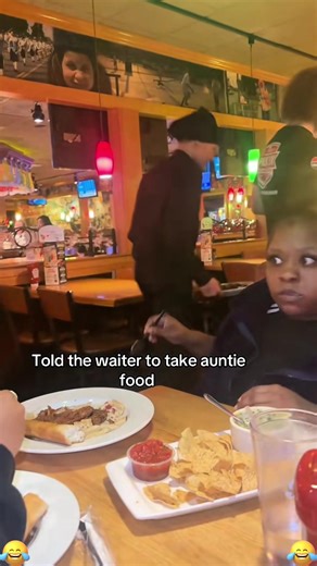 Foot prank 😂😂 #prank #funny #funnyvideos #haha #usa