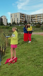 40K views · 18 reactions | Wait for it  Delivery Guy Yeets Her MacBook | Earth Wonders | Facebook