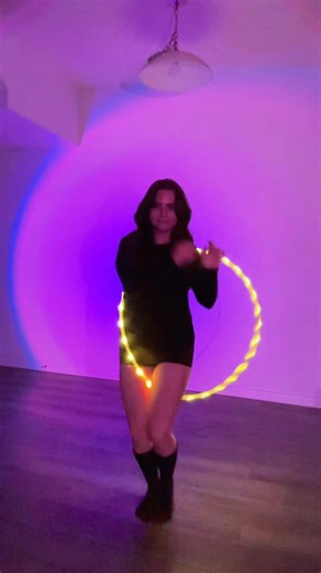Maid Marian would be a girls’ girl 🥰 #flowarts #hulahoop