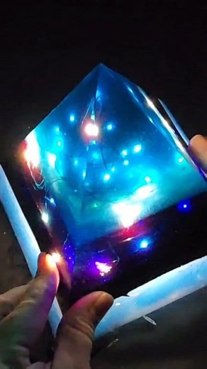 Love making #resin pyramids #mixedmediagirl | Mixed Media Girl