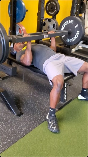 Looking to Gain Muscle Strength and Size? Many people rely on traditional bodybuilding exercises—think chest and triceps one day, back and biceps the next. However, these routines often yield slow results and fail to enhance athleticism or mobility. At Impact, we approach fitness differently. We train our bodies to move the way they were meant to, focusing on movements rather than isolated muscle groups. This is the approach used by top athletes, and it's one that can benefit you too. Here's how