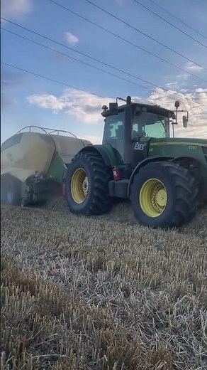 The Satisfying Power of Modern Hay Baling #farmlife #agriculture #machinery