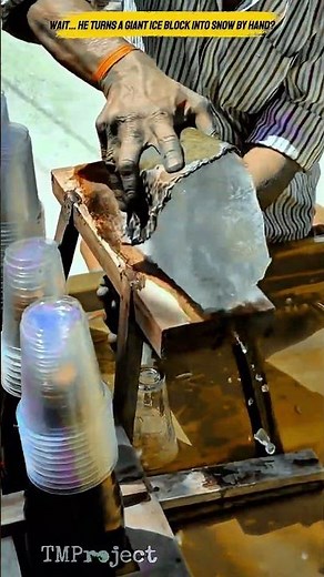 Traditional Ice Dessert Machine : Fast Handcrafted Snow Ice Process