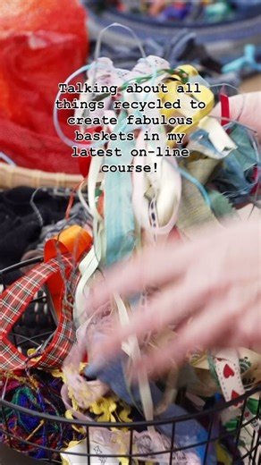 100K views · 66 reactions | Talking about all things recycled to create fabulous baskets in my latest online course - Recycled Fabric Baskets. Learn how to use up your craft stash, old clothes, baling twine and other scrap rope and string. Link in bio. | Craft School Oz | Facebook