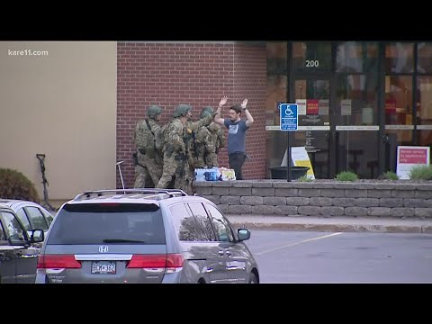 Four released as hostage situation continues at St. Cloud Wells Fargo
