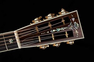 Ask the Expert: All About Slotted Headstocks and Dead G Strings