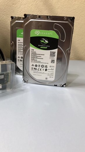 Montagem e configuração de um servidor de Filmes e fotos e vídeos de família pra recordação, trabalhamos com montagem e configuração de servidores para todos os públicos, tanto empresarial quanto pessoal também, caso tenha interesse em conhecer nosso trabalho, entre em contato conosco