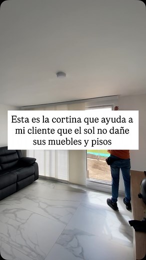 Si tú no quieres que el sol dañe tus muebles y pisos empieza por usar cortinas modernas como el Panel Japones en screen. Déjanos tu mensaje y te brindamos toda la información 3044260289 #cortinasmodernas #decoraciondeinteriores #paneljapones #creatorsearchinsights #persianas | Innovart Cortinas | Facebook